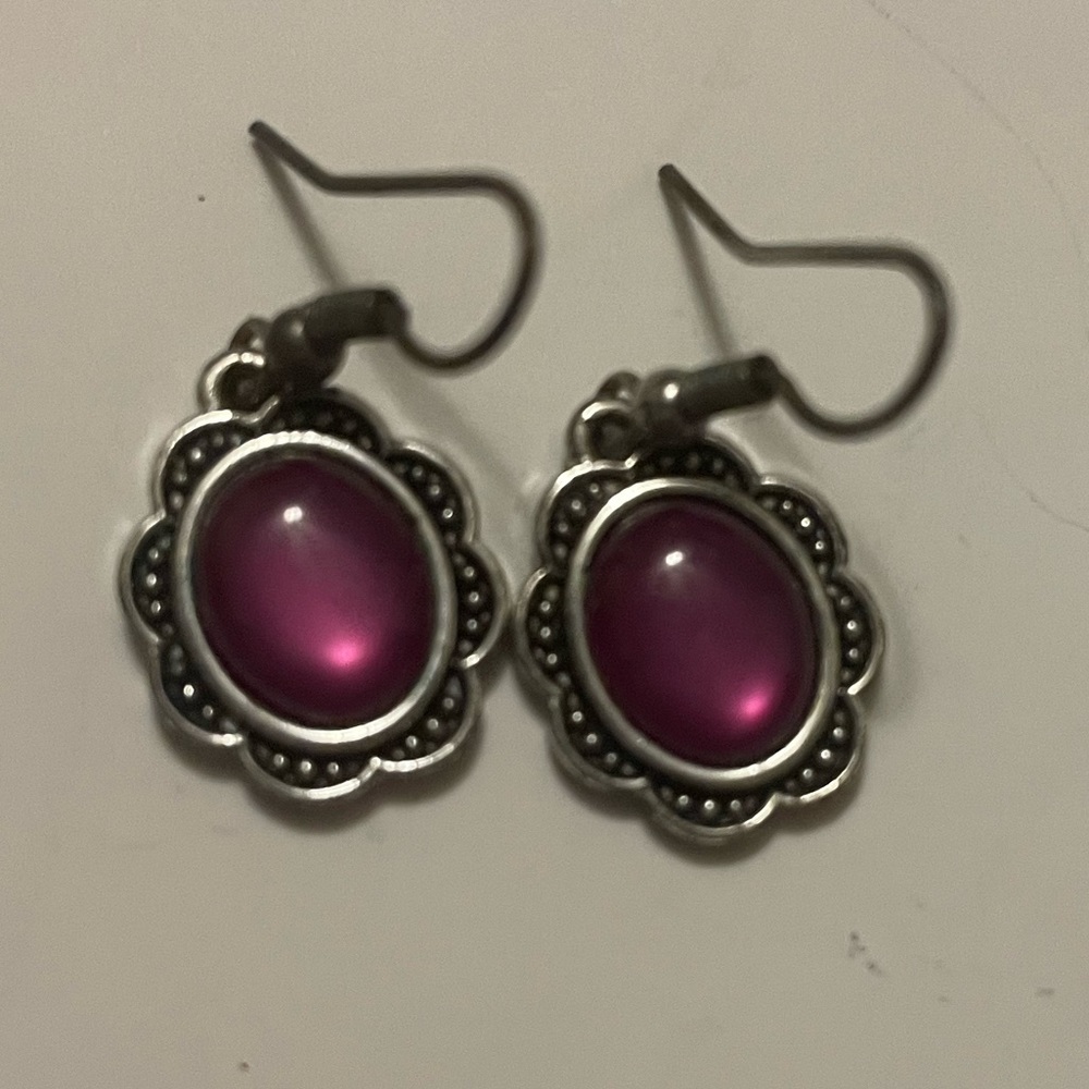 Silver and purple Costume vintage oval filagree earrings great condition
